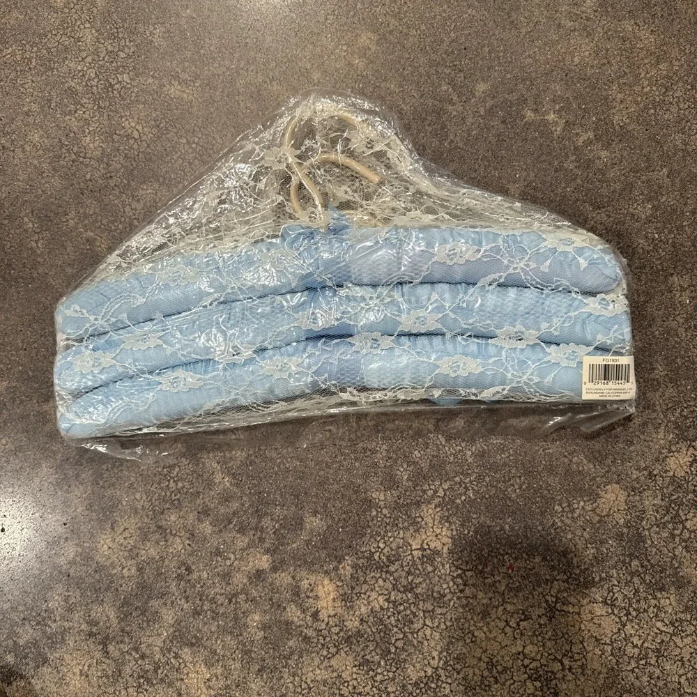 Vintage‎ New In Package Blue Satin Lace Scented Hangers